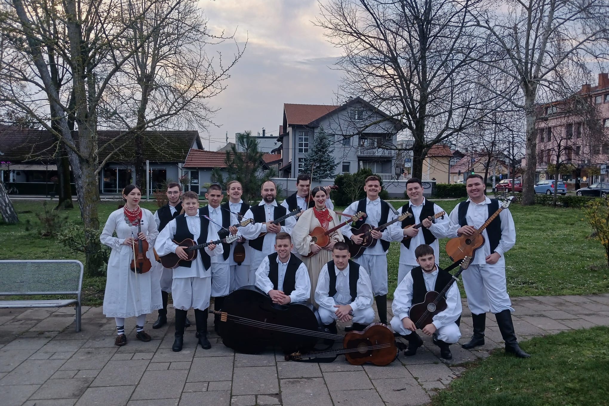 Starija tamburaška sekcija